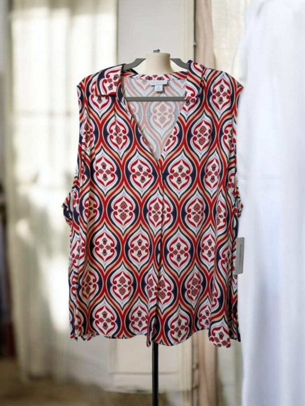 Liz Claiborne 3X Sleeveless V Neck Blouse NWT
